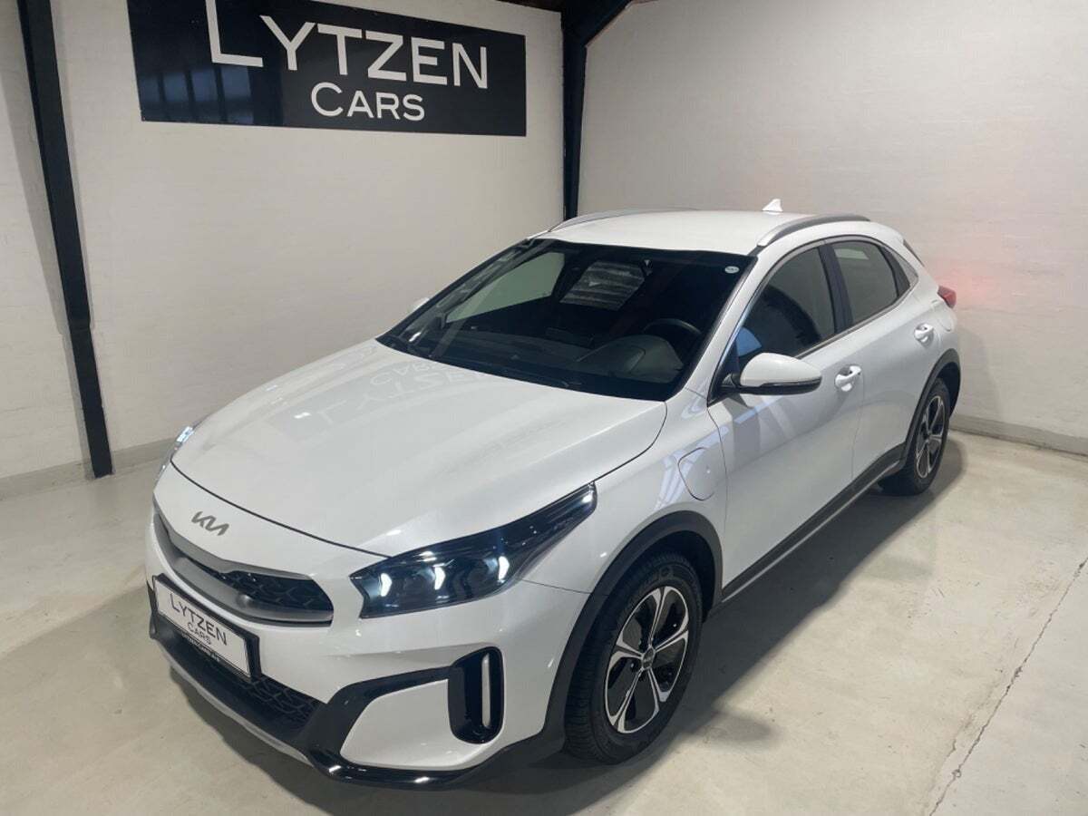 Hvid Kia XCeed fra 2024