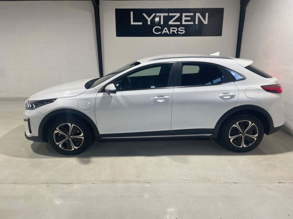 Hvid Kia XCeed fra 2024