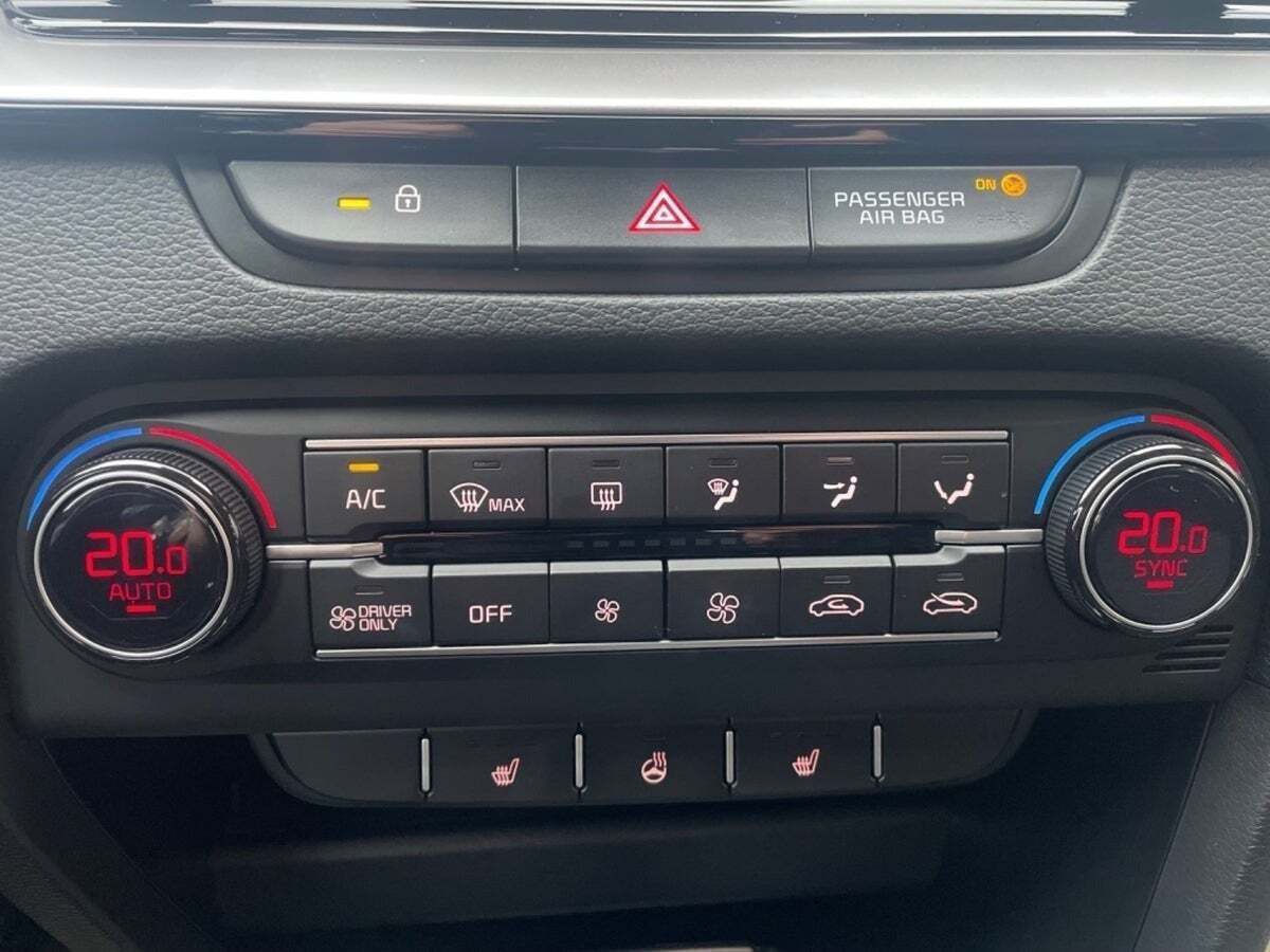 Hvid Kia XCeed fra 2024