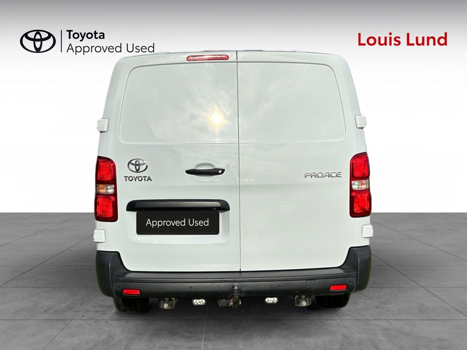 Hvid Toyota ProAce fra 2023