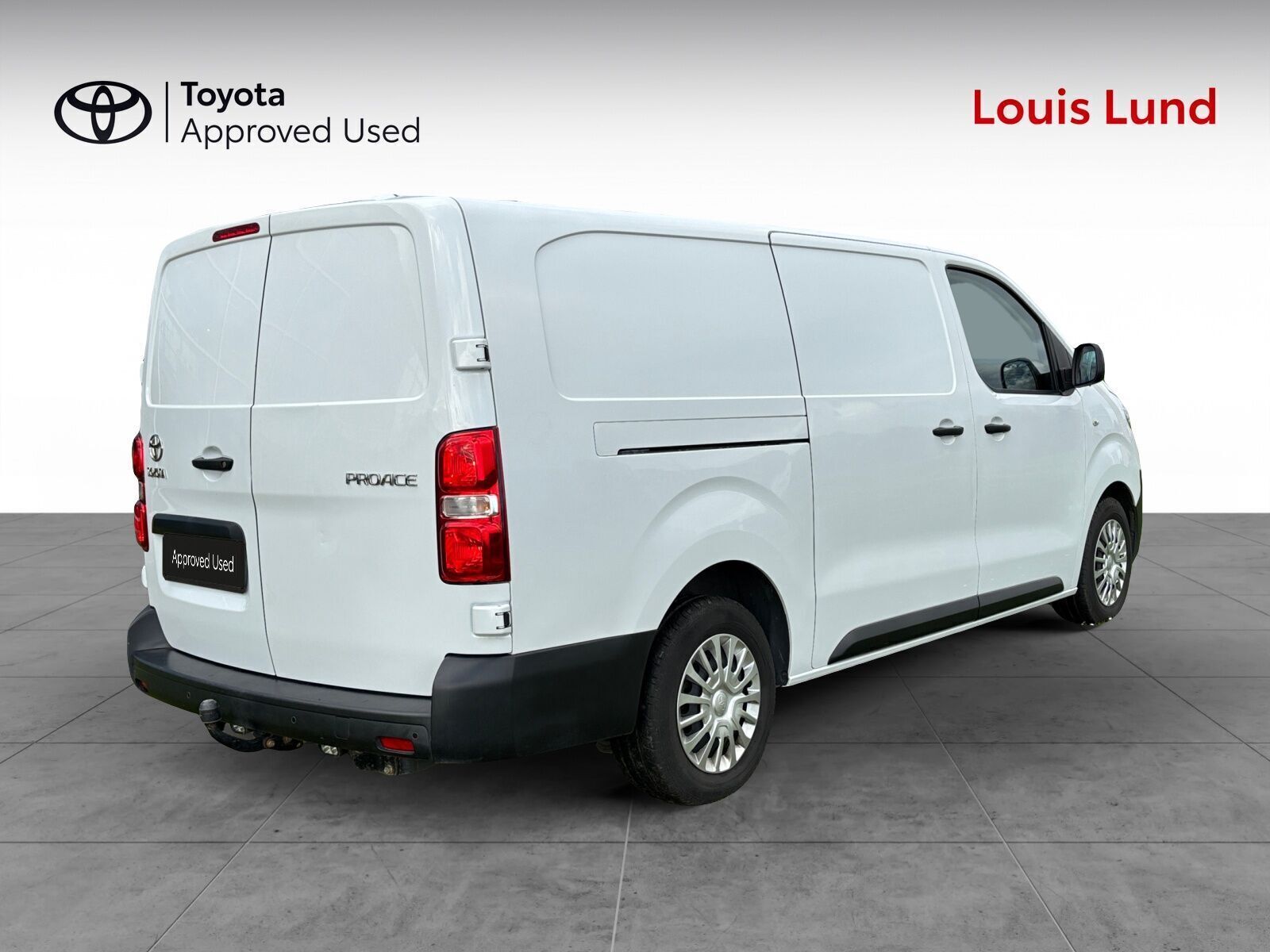Hvid Toyota ProAce fra 2023