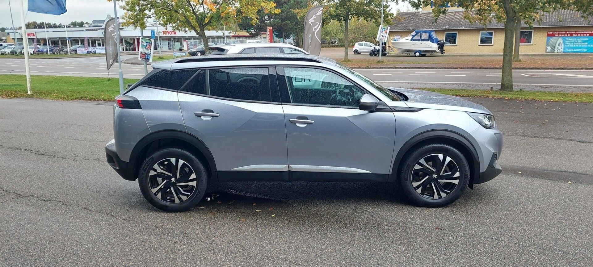 Peugeot 2008 1,2 PureTech Edition 210+ 130HK 5d