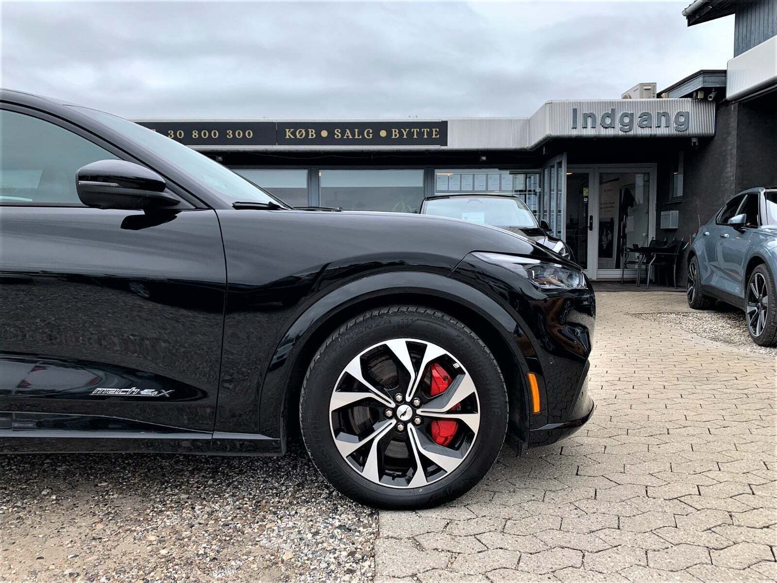 Sort Ford Mustang Mach-E fra 2022