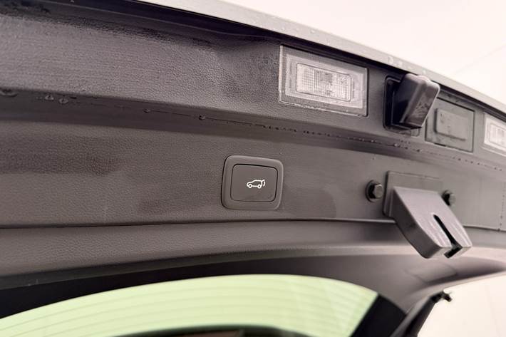 Grå MG Marvel R fra 2023