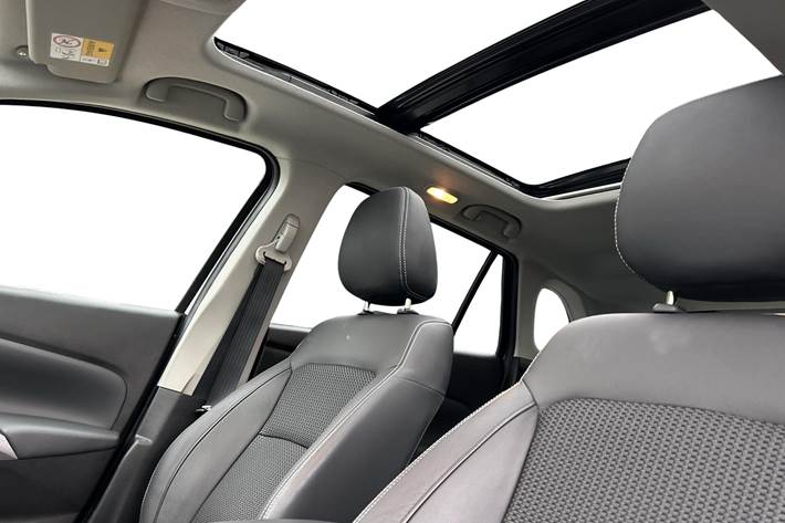 Hvid Suzuki S-Cross fra 2022