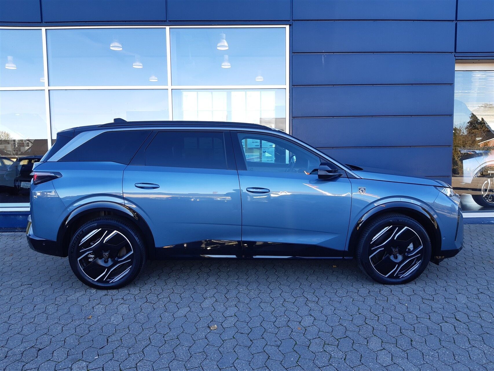 Peugeot e-5008 EL GT Pack 210HK 5d Aut.