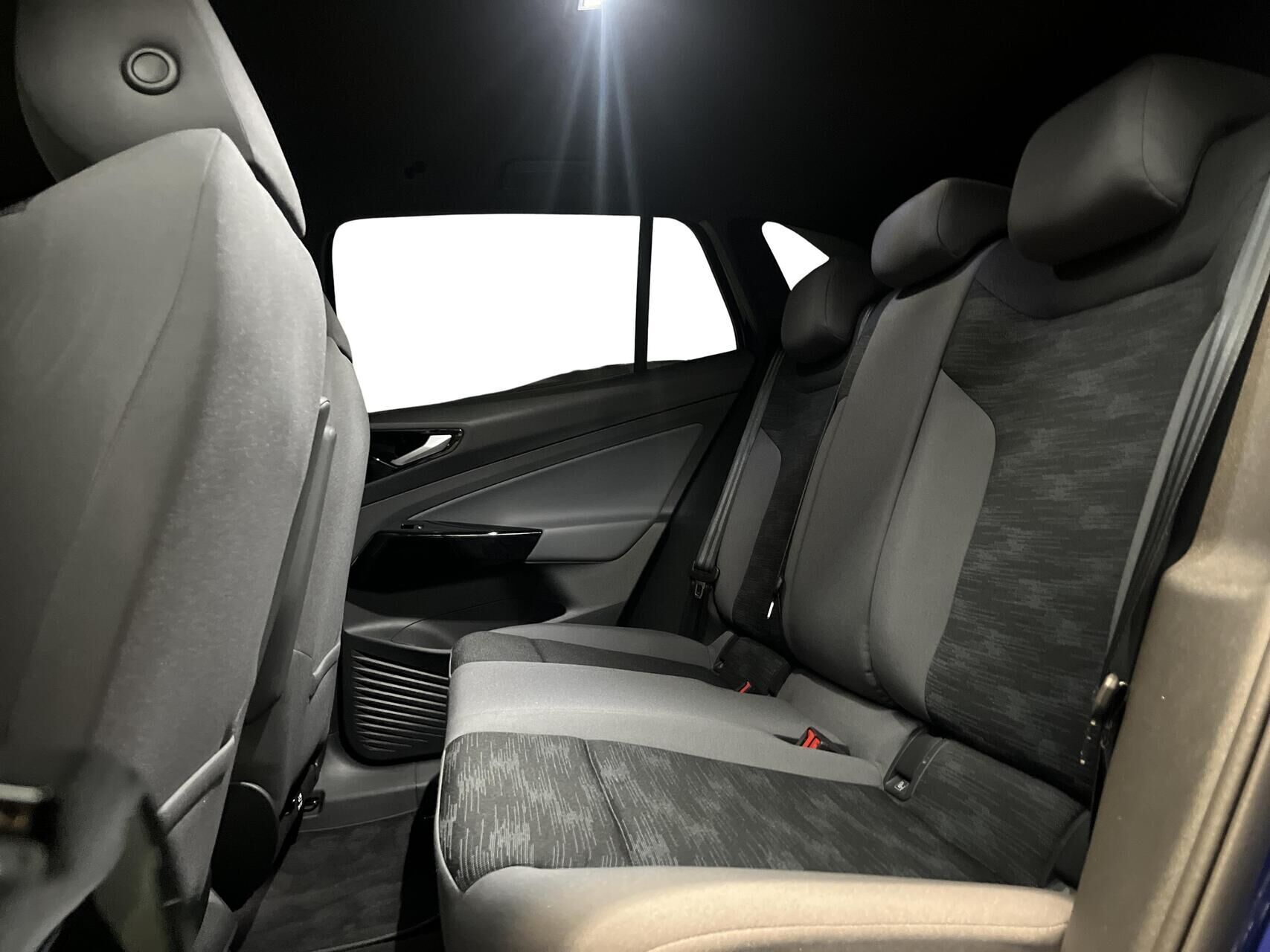 Blå VW ID.4 fra 2025