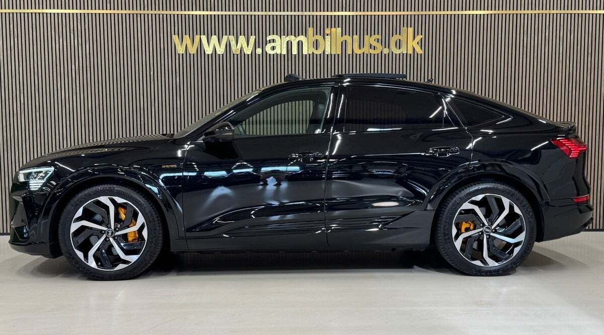 Audi e-tron 55 S-line Sportback quattro