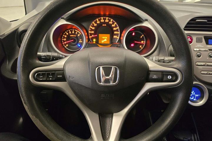 Hvid Honda Jazz fra 2008