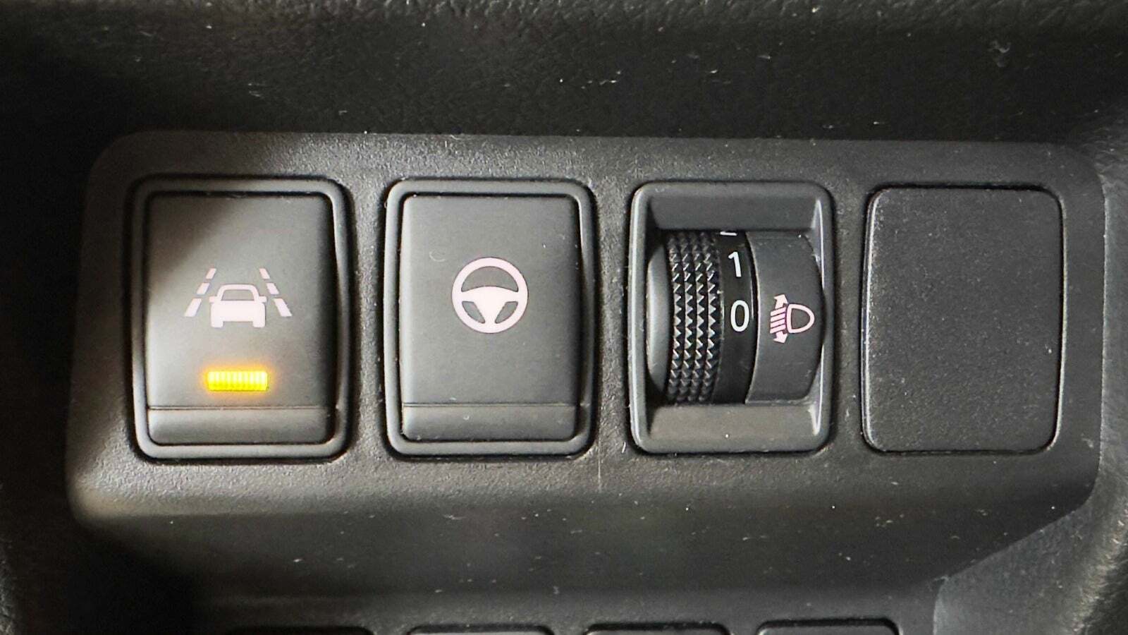 Grå Nissan Qashqai fra 2020