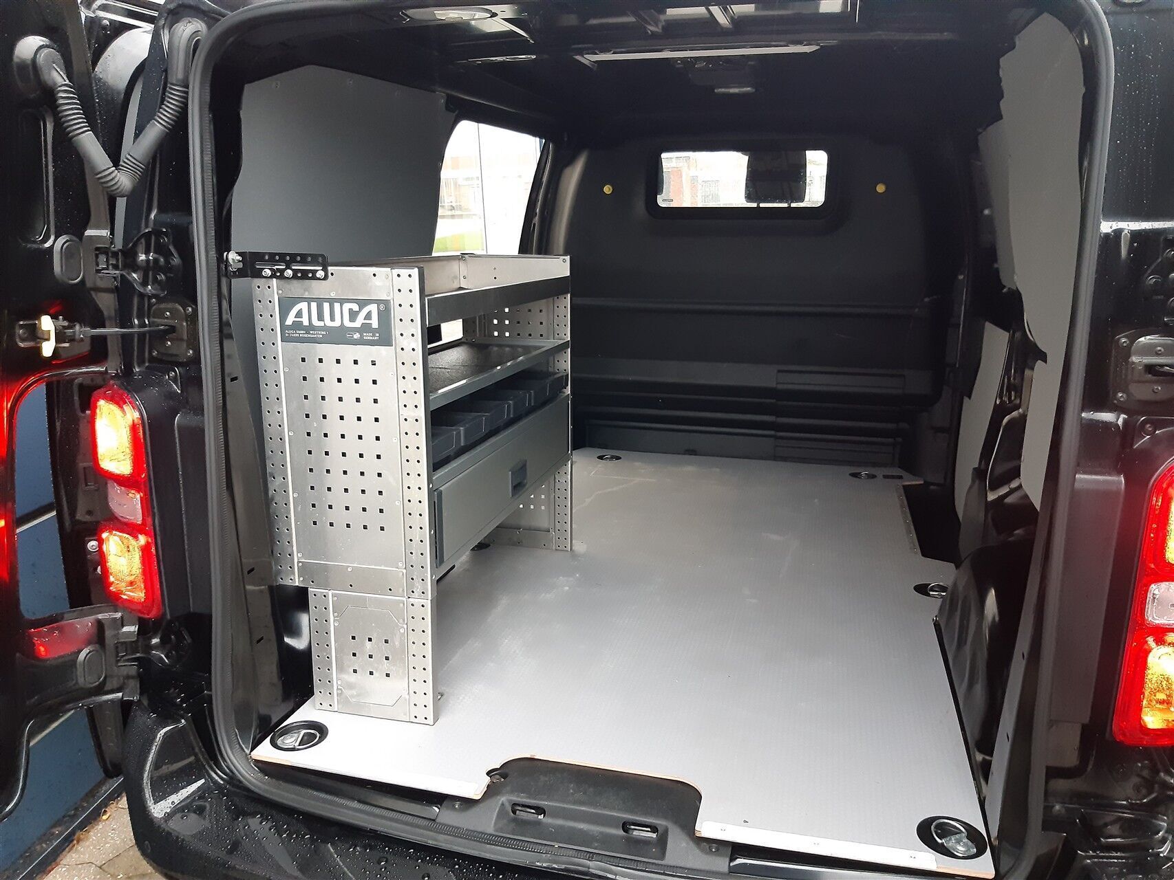 Peugeot Expert 2,0 L2 BlueHDi Ultimate EAT8 177HK Van 8g Aut.