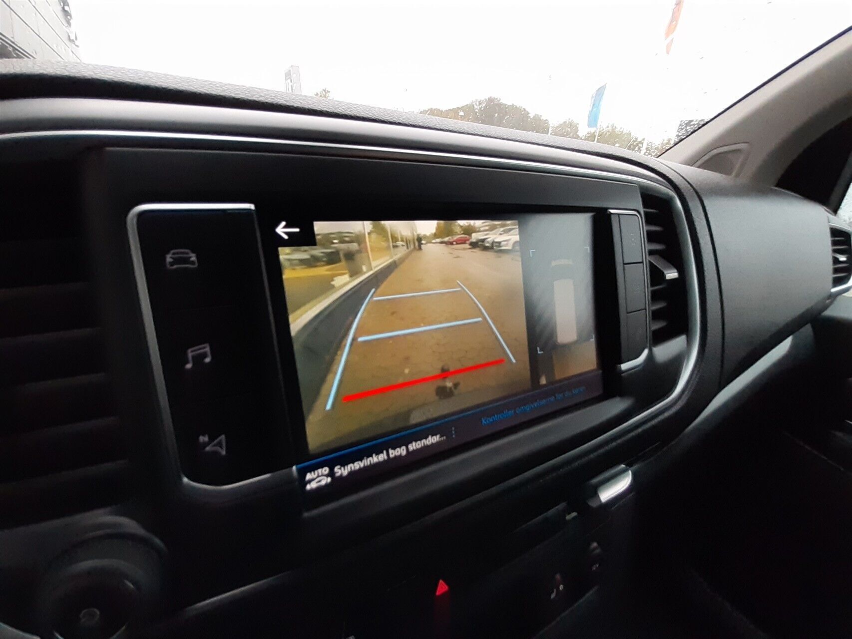 Sort Peugeot Expert fra 2022