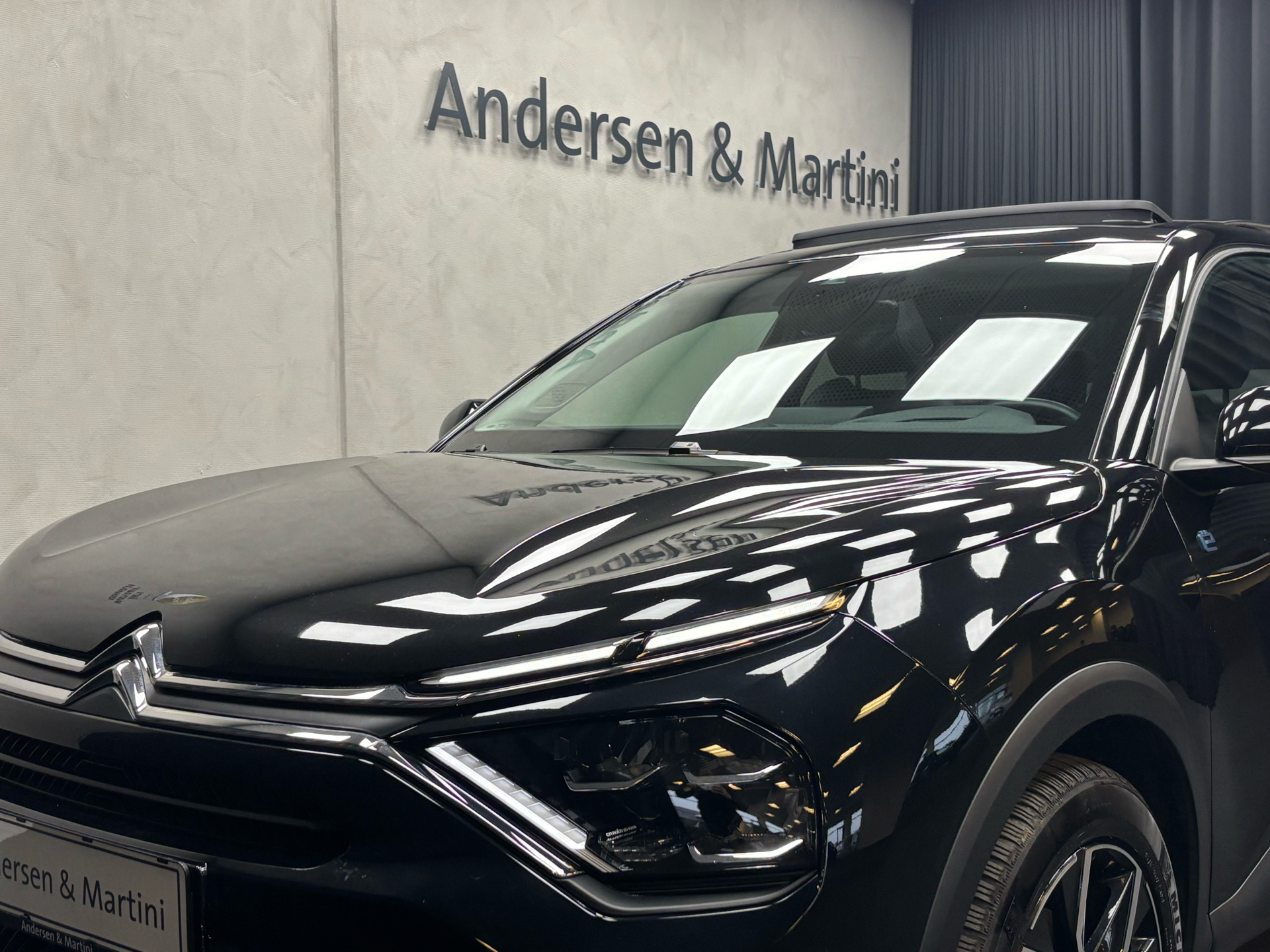 Sort Citroën ë-C4 X fra 2023