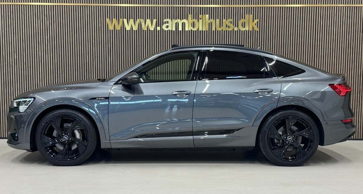 Audi e-tron 55 S-line Sportback quattro