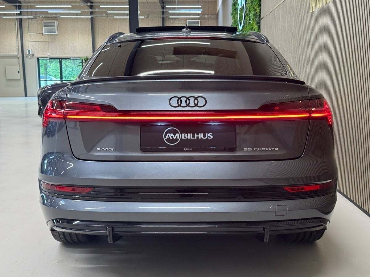 Audi e-tron 55 S-line Sportback quattro