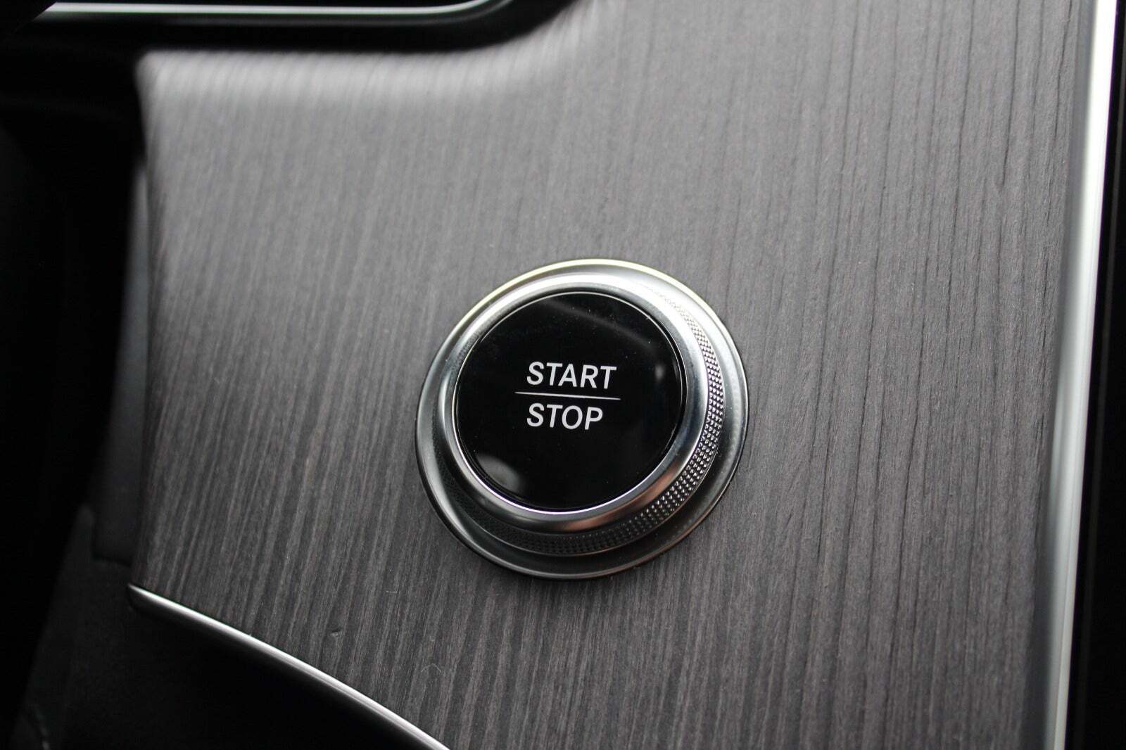 Sølv Mercedes EQE350 SUV fra 2024