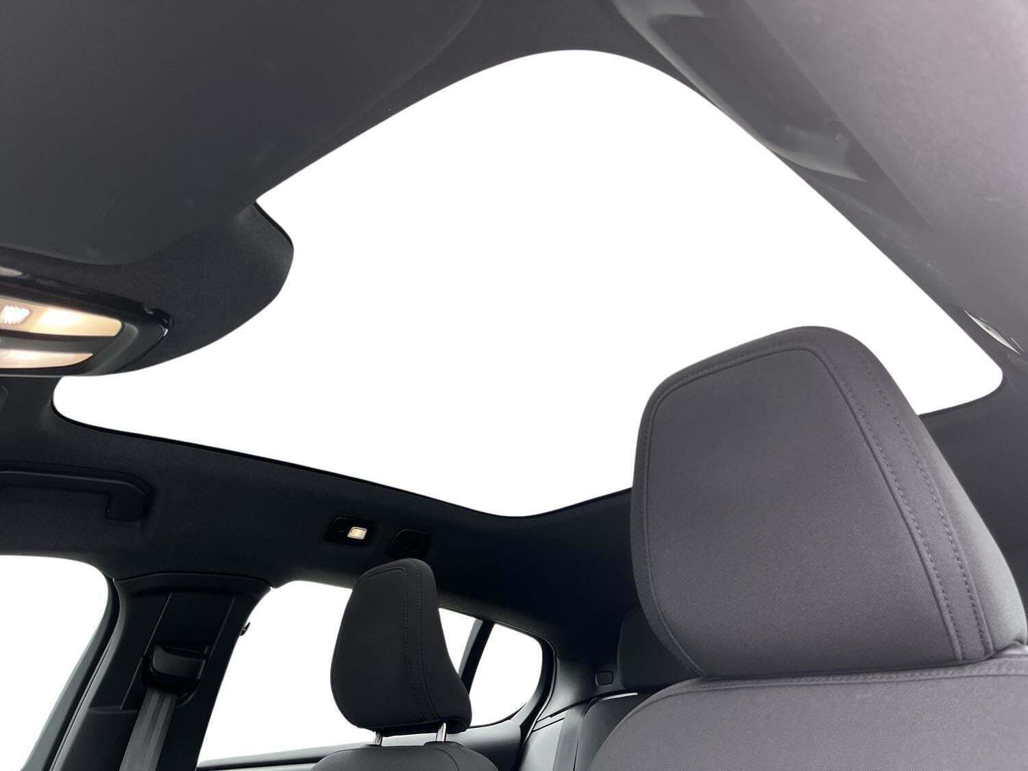 Grå Volvo C40 fra 2023