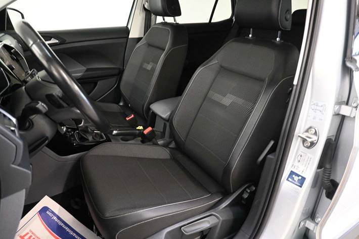 Sølv VW T-Cross fra 2020