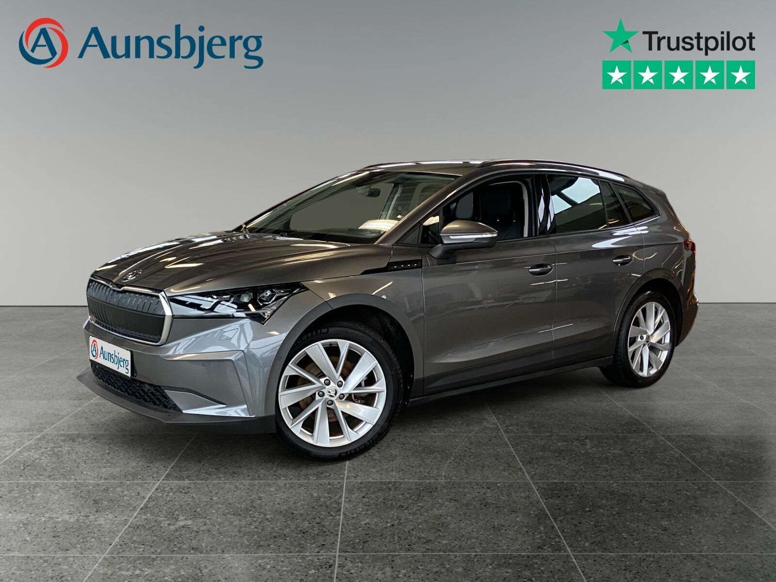 Grå Skoda Enyaq fra 2022