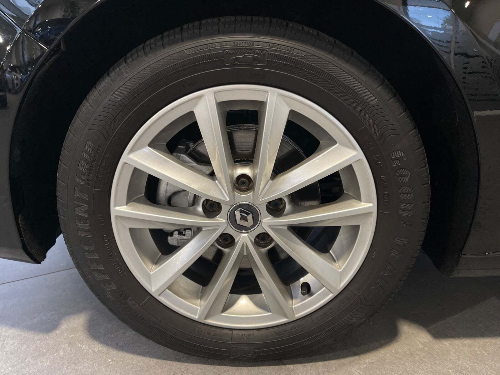 Sort Renault Megane IV fra 2019