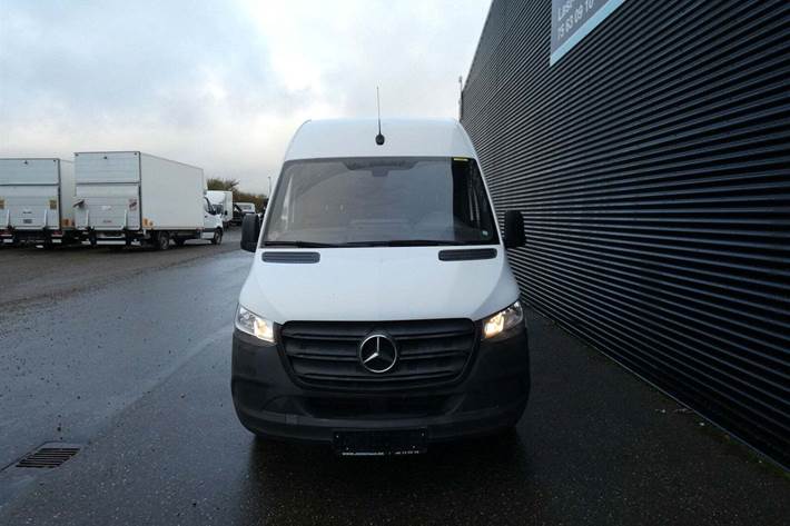 Hvid Mercedes Sprinter 316 fra 2019
