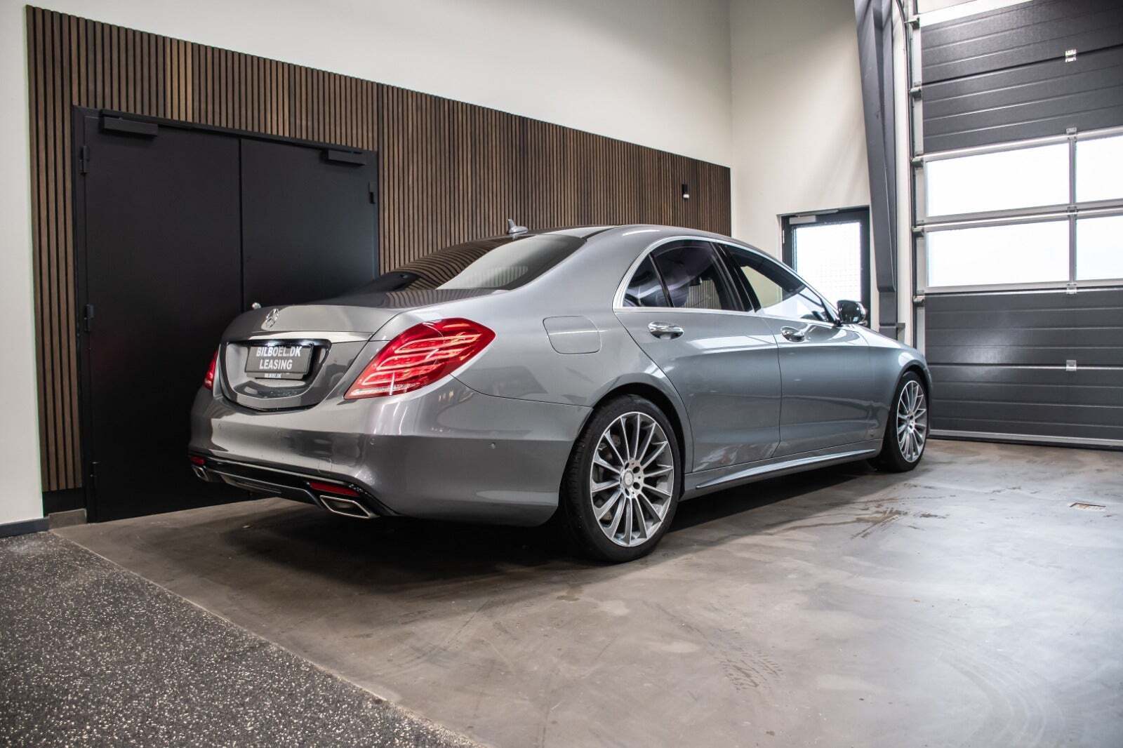 Grå Mercedes S500 fra 2016