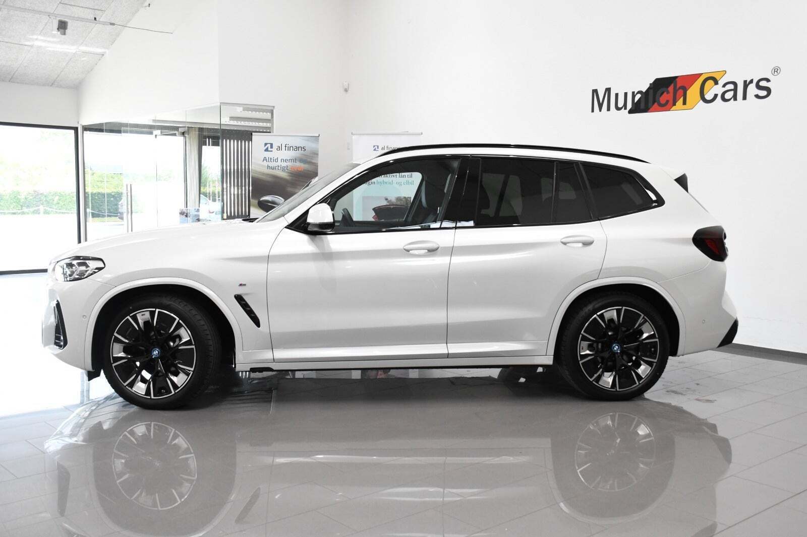 BMW iX3 Charged Plus M-Sport