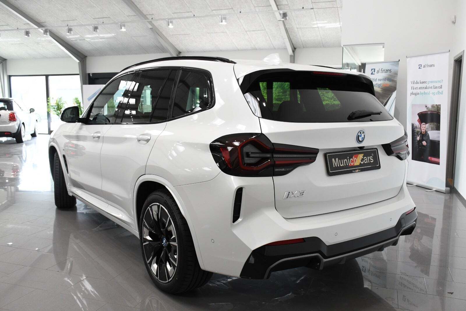 BMW iX3 Charged Plus M-Sport