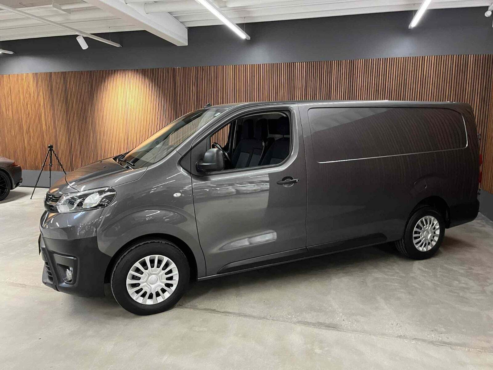 Toyota ProAce 2,0 D 144 Long Comfort Master aut.