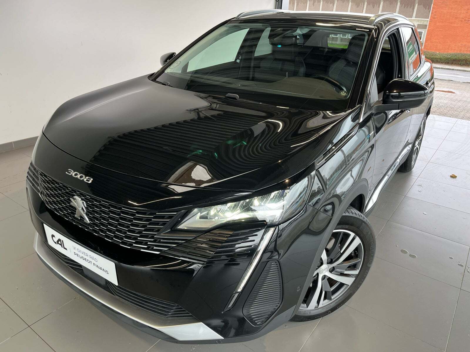 Peugeot 3008 1,6 Hybrid Allure LTD EAT8