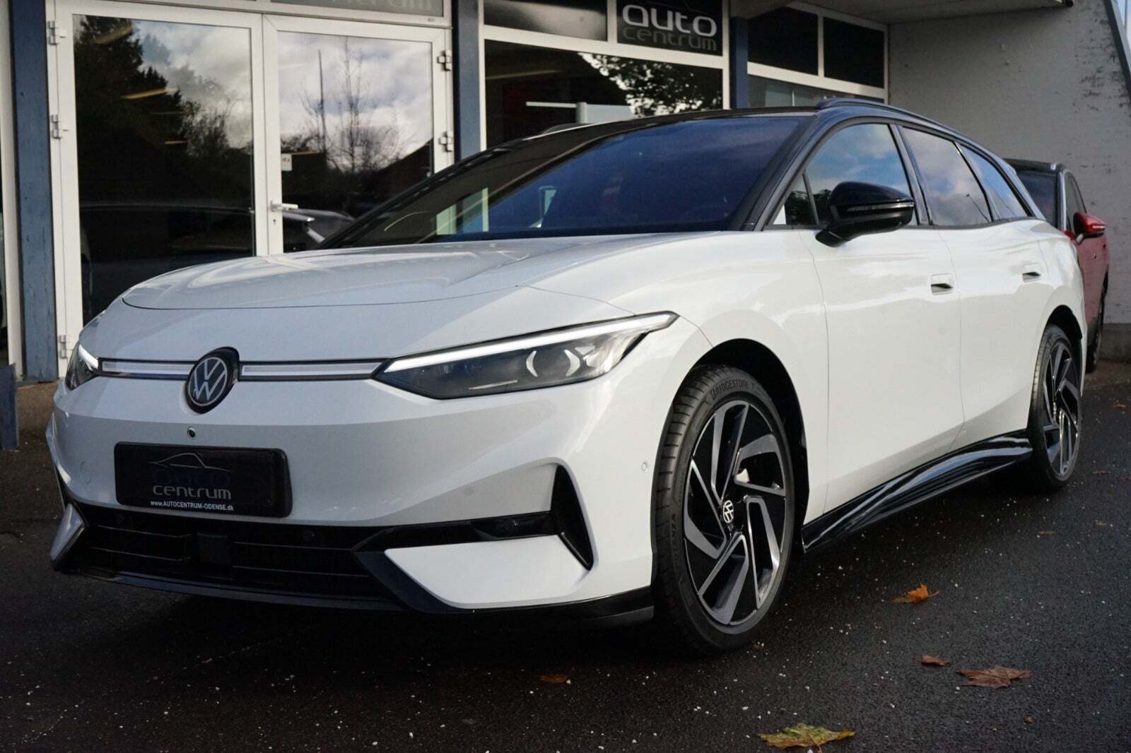 Hvid VW ID.7 fra 2025