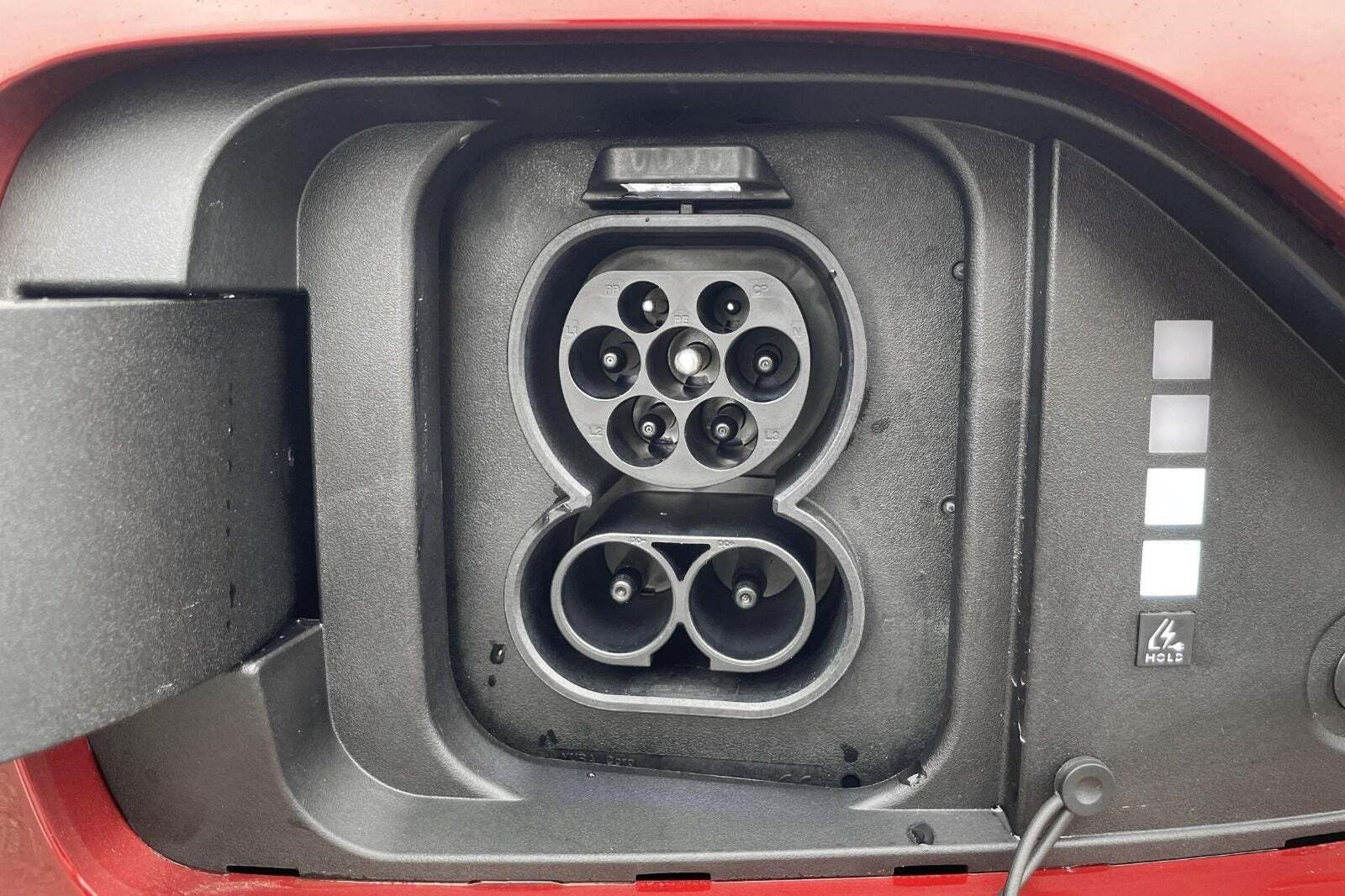 Rød Hyundai Kona fra 2025