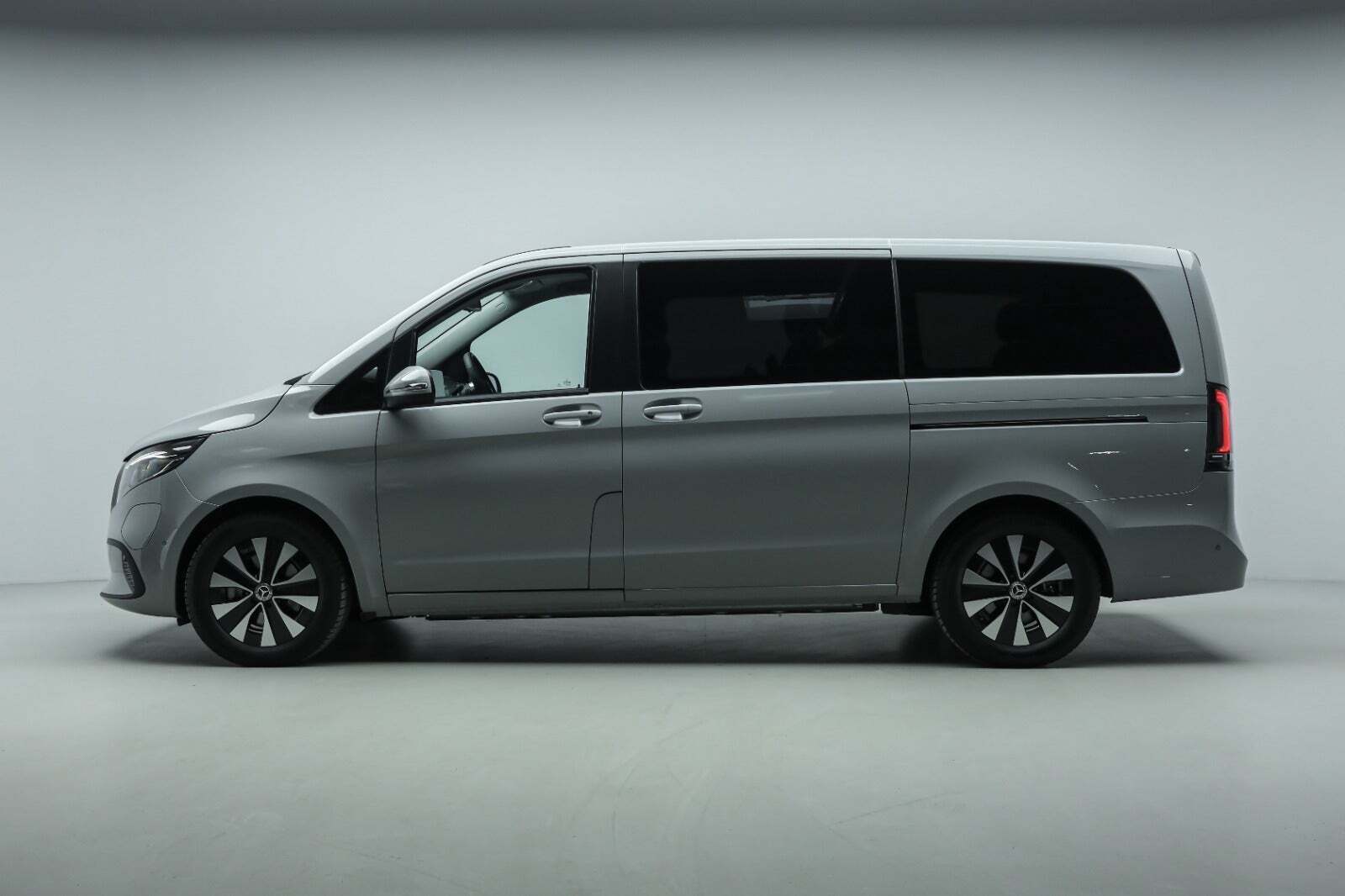 Mercedes EQV300