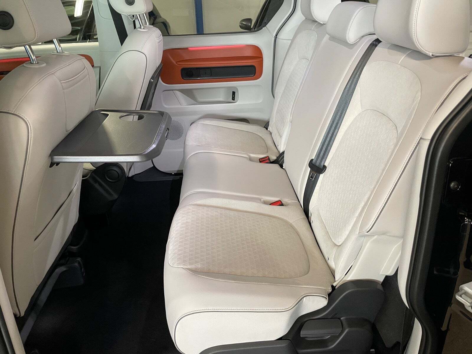 VW ID.Buzz 77 Pro SWB