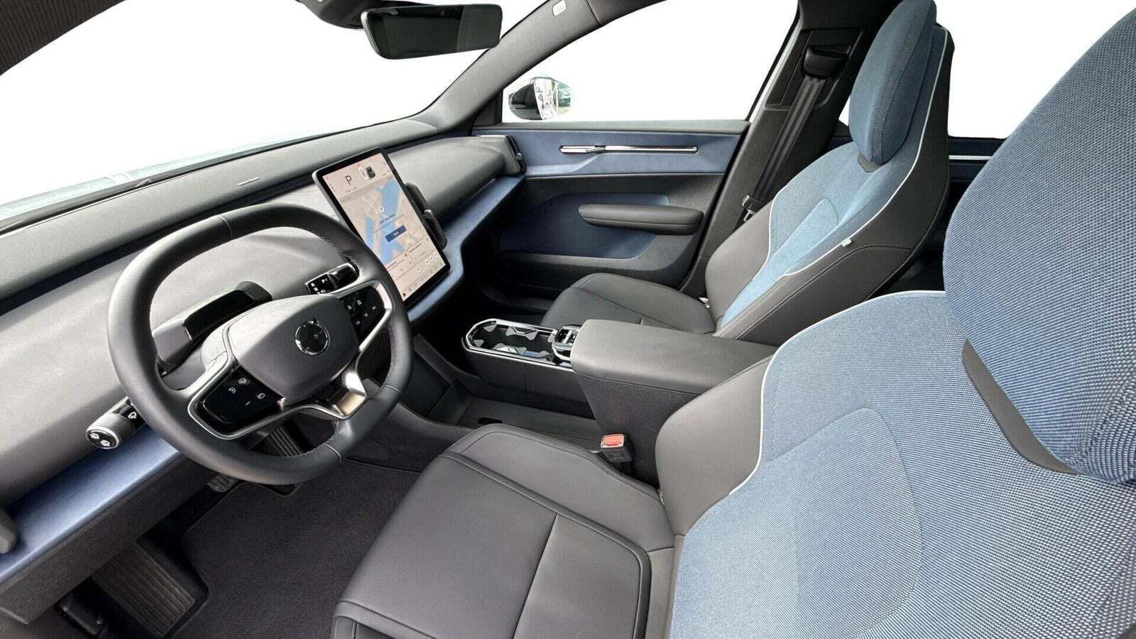 Volvo EX30 Extended Range Ultra