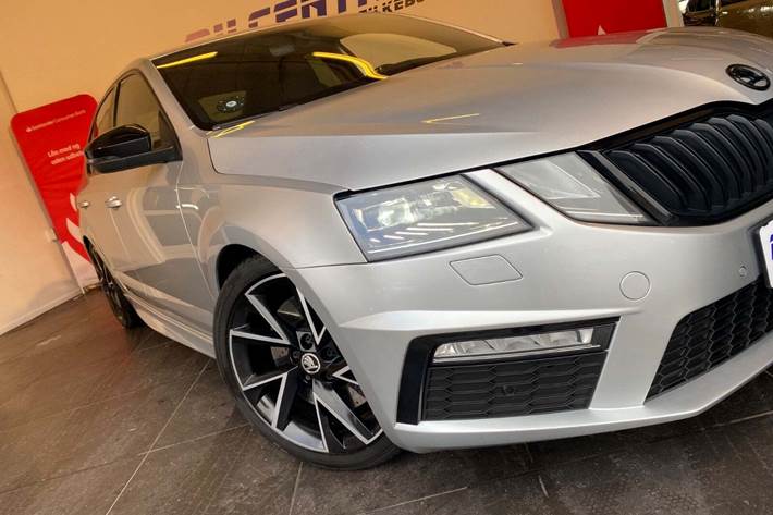 Sølv Skoda Octavia fra 2019