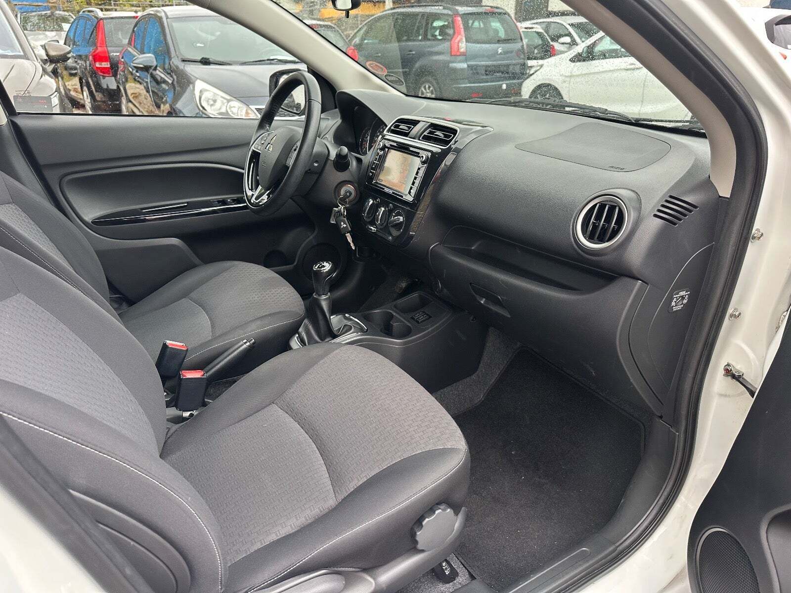 Mitsubishi Space Star 1,2 Anniversary Edition