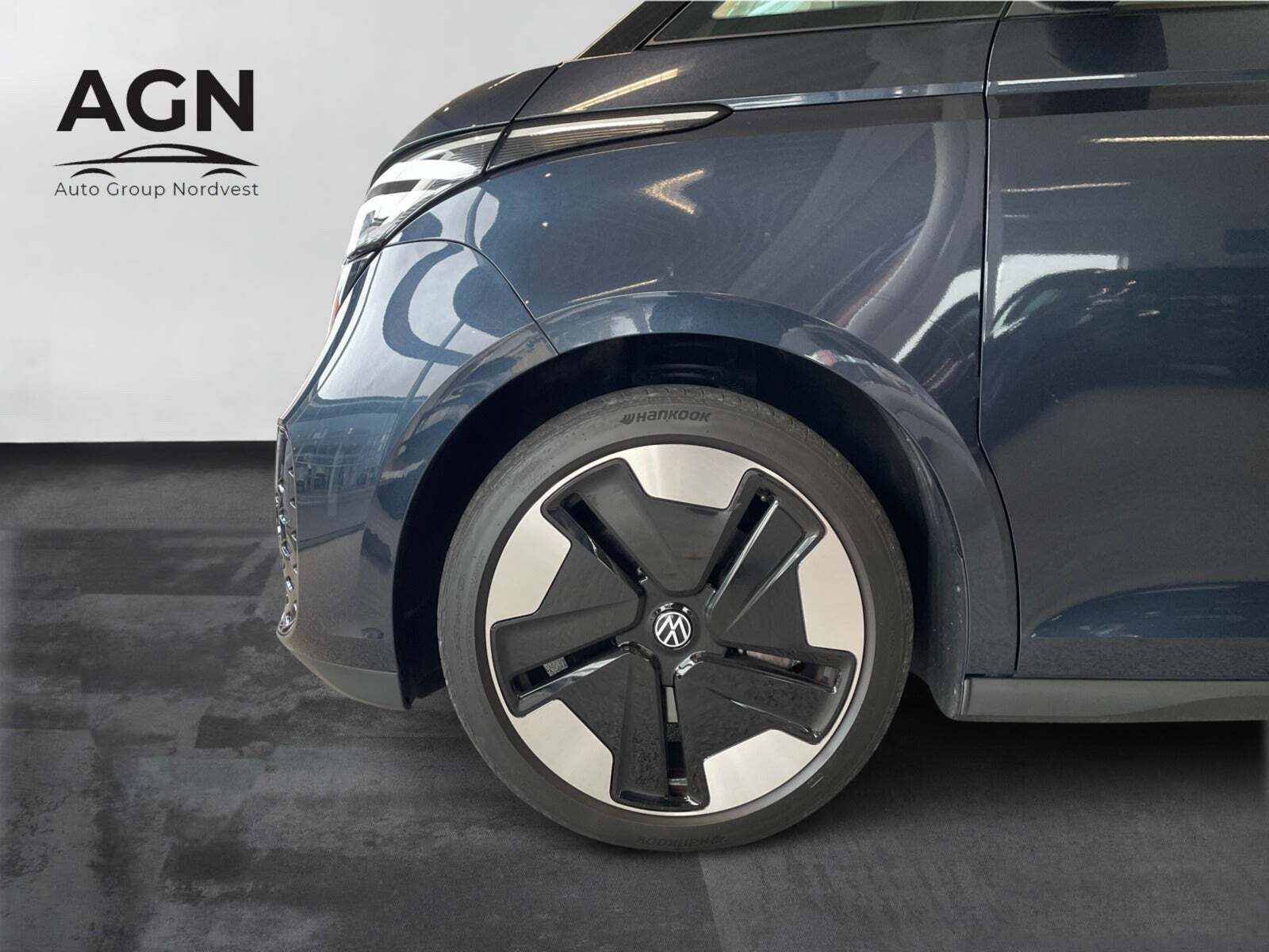 Blå VW ID.Buzz fra 2023