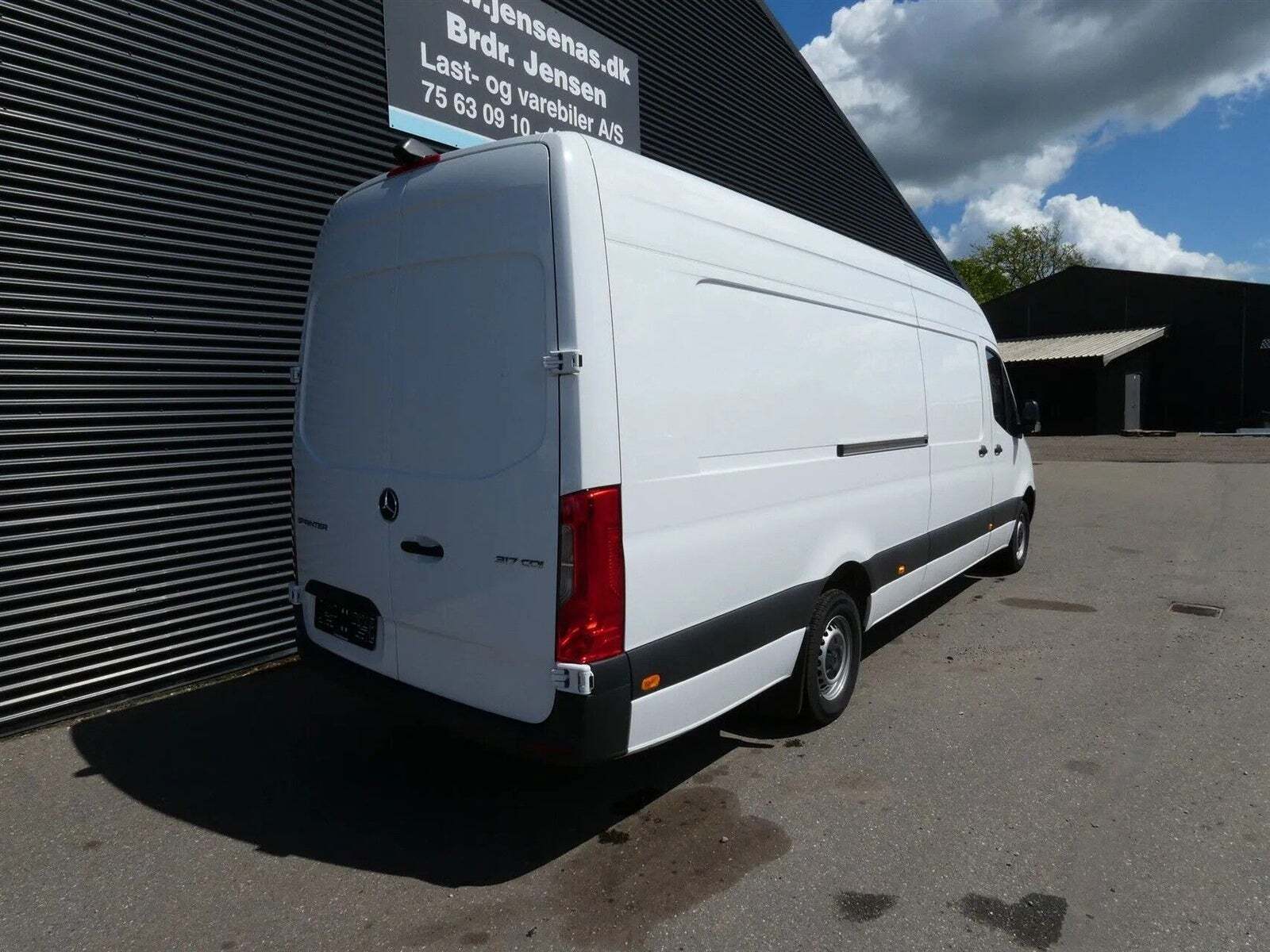 Mercedes Sprinter 317 2,0 CDi A4 Kassevogn aut. RWD
