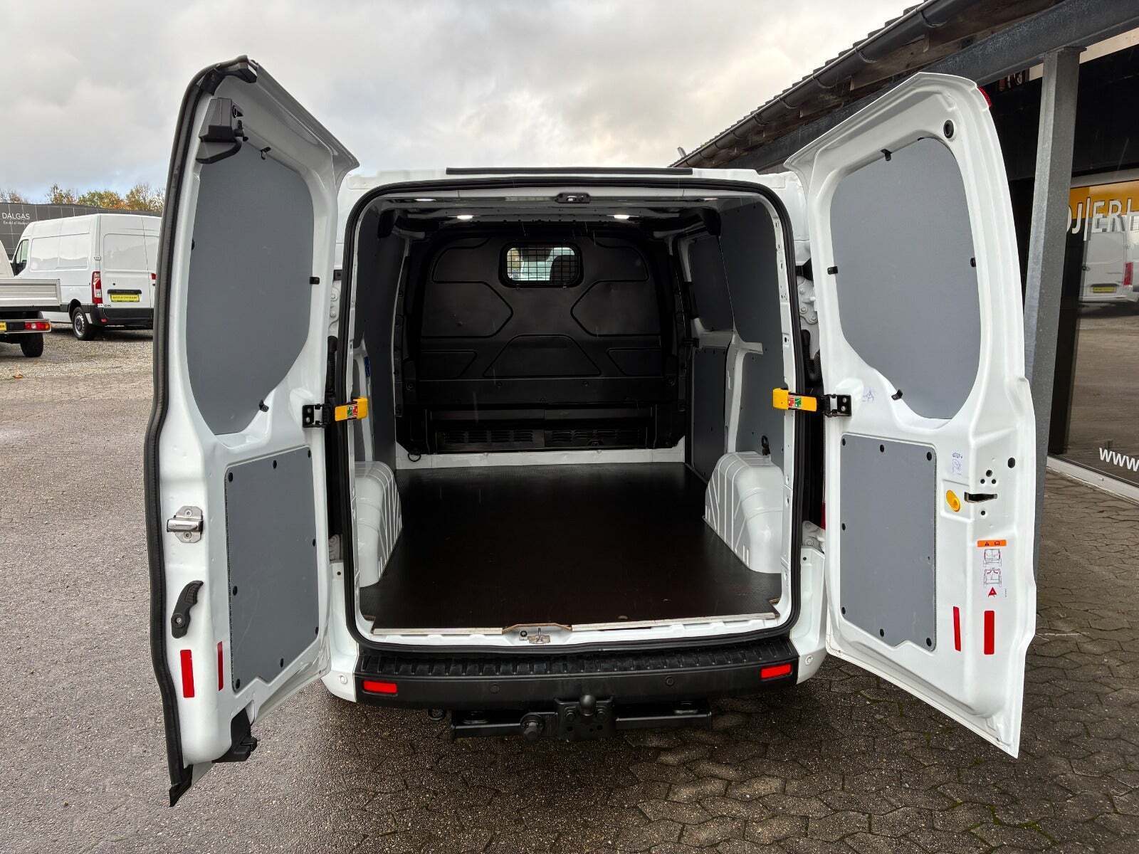 Hvid Ford Transit Custom 280S fra 2019