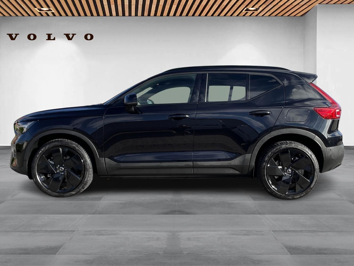 Volvo EX40 Single Motor Extended Range Black Edition 252HK 5d Aut.