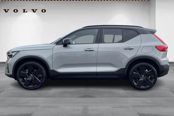 Grå Volvo EX40 fra 2025