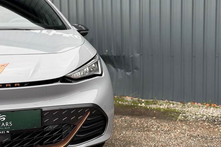 Grå Cupra Born fra 2022