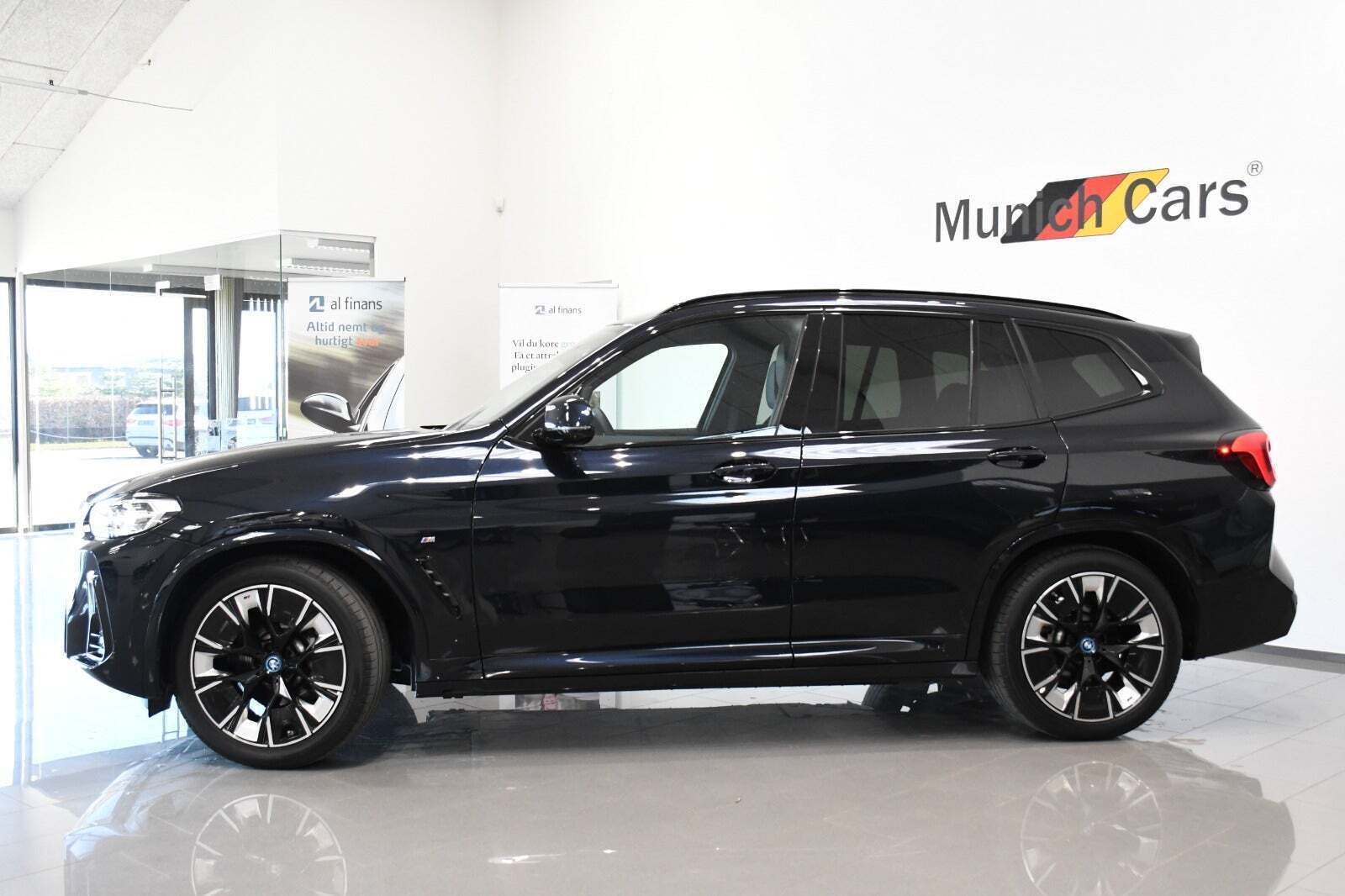 BMW iX3 Charged Plus M-Sport
