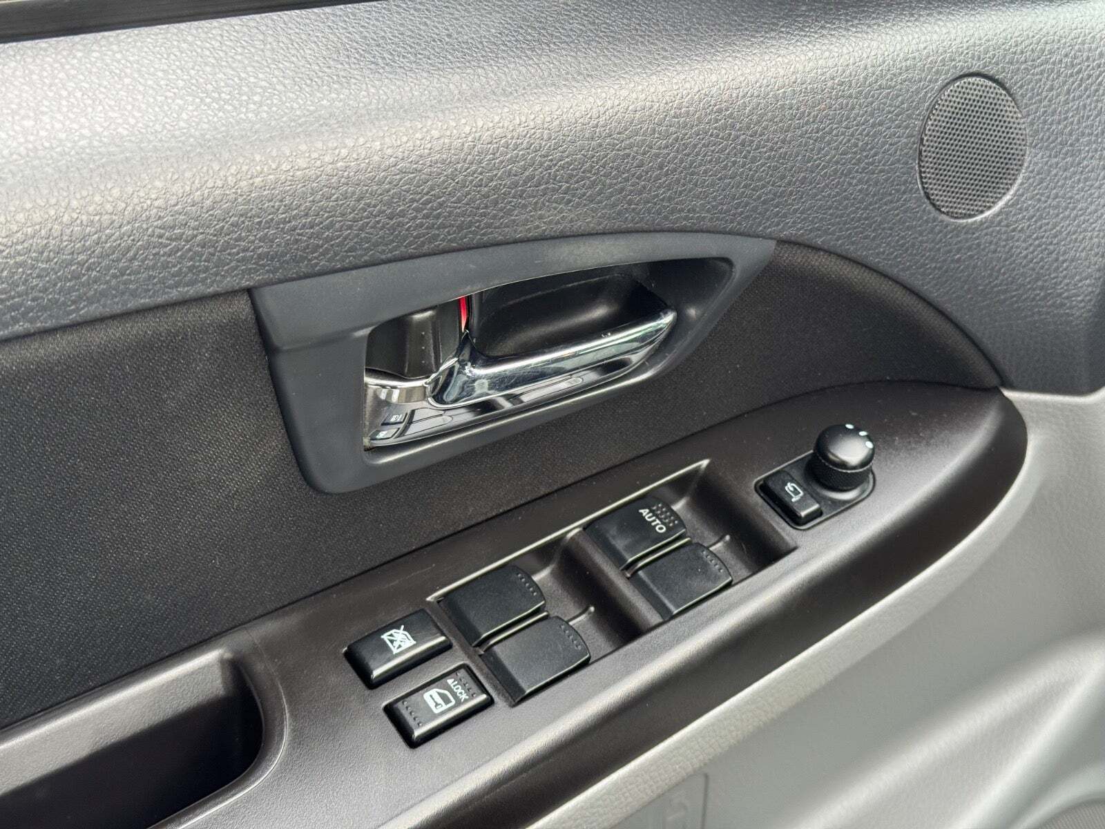 Sølv Suzuki SX4 fra 2013