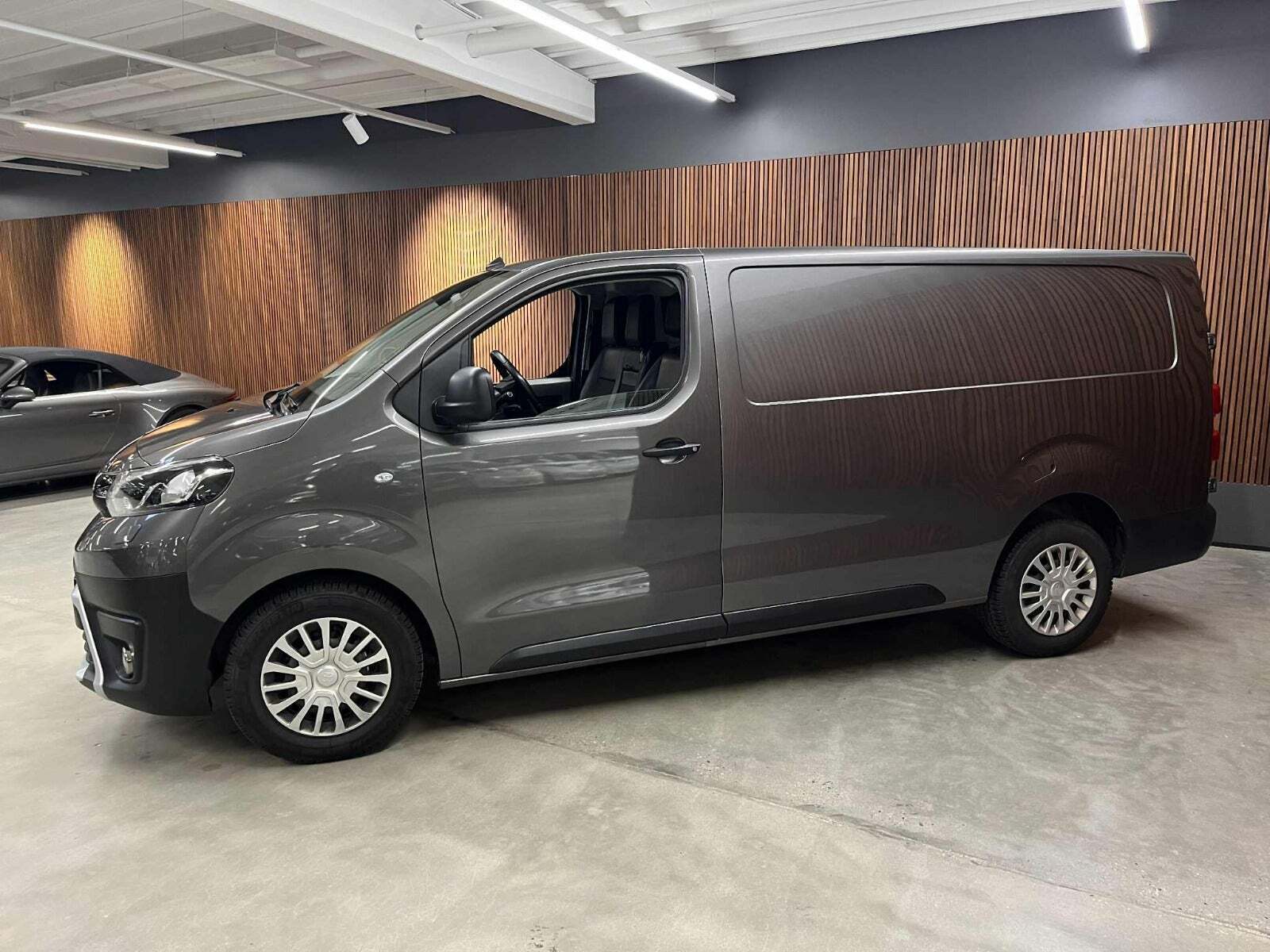 Toyota ProAce 2,0 D 122 Long Comfort Master