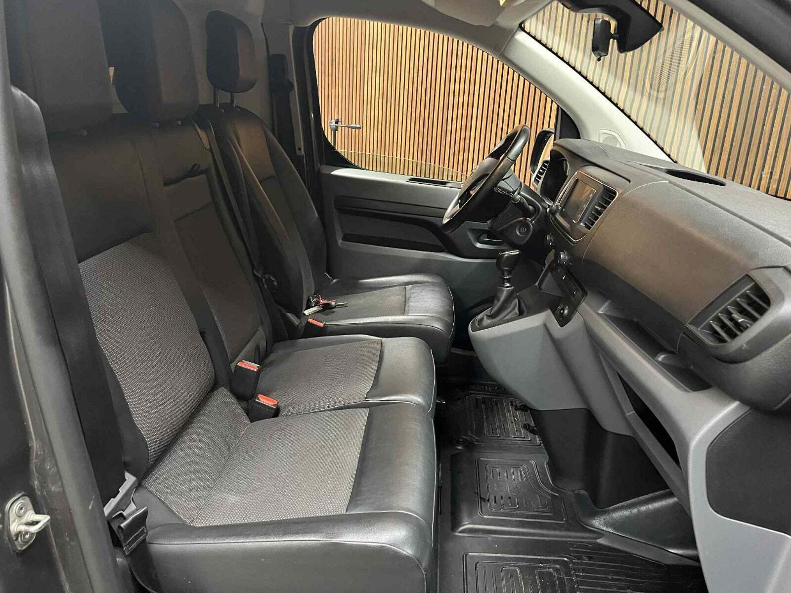 Toyota ProAce 2,0 D 122 Long Comfort Master