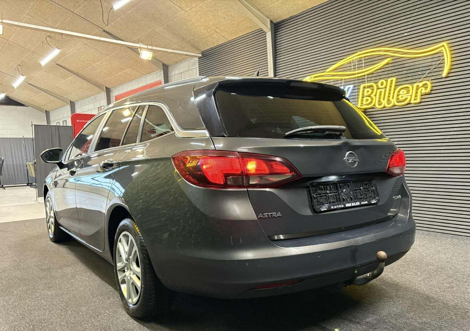 undefined Opel Astra fra 2016
