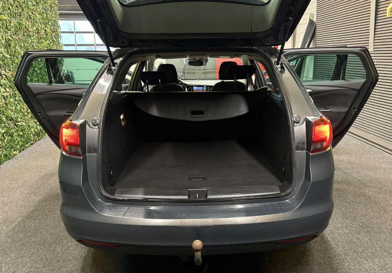 undefined Opel Astra fra 2016