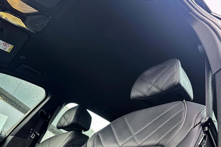 Sort BMW X5 fra 2023